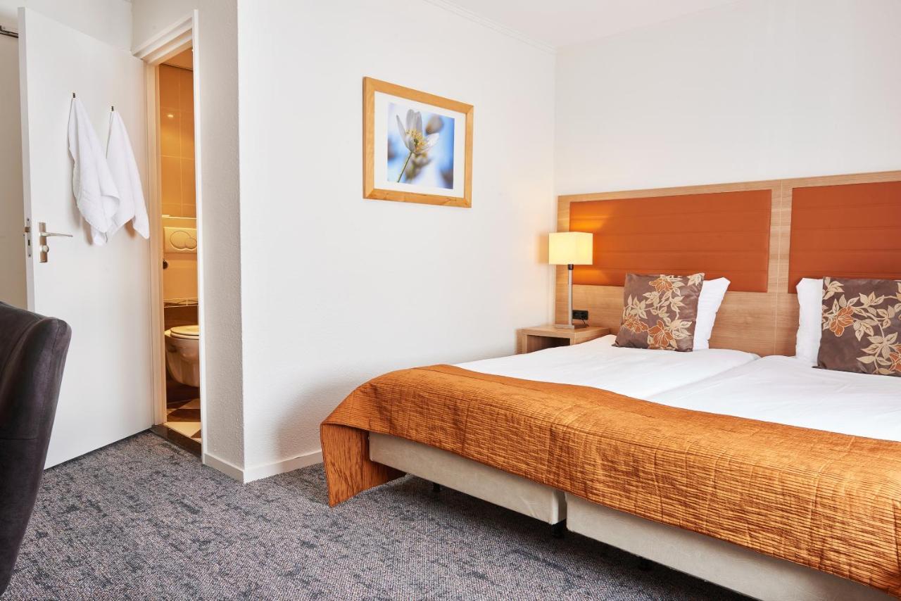 Hotel 'T Kruisselt เดอลุตเตอ ภายนอก รูปภาพ